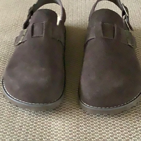 CUSHIONAIRE BROOKLYN SUEDE SLIDES - Picture 9 of 10